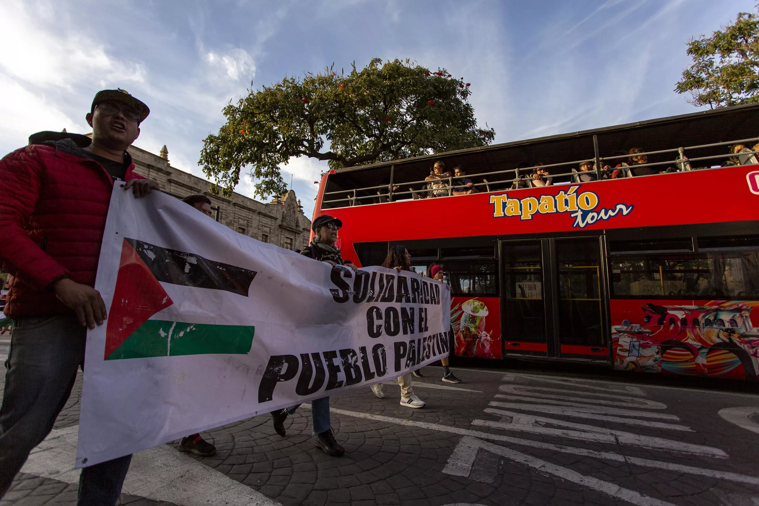 Marcha en Guadalajara exige justicia para Palestina y condena el genocidio en Gaza