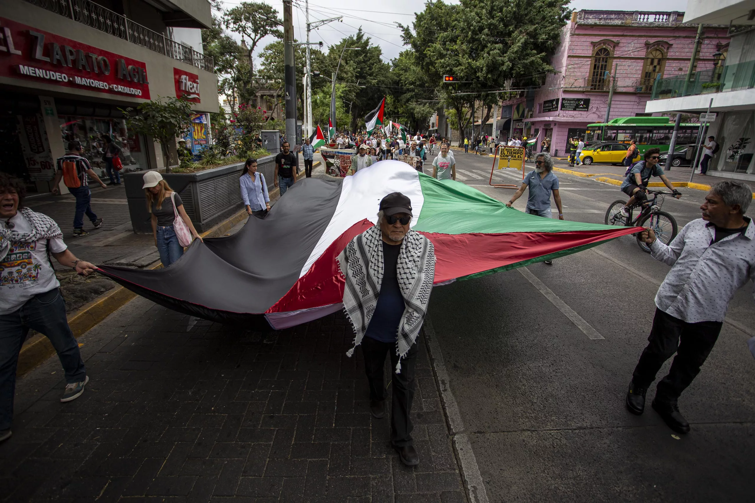El Comité de Solidaridad con Palestina demanda el cese al fuego en Gaza y denuncia la represión de manifestantes en Guadalajara