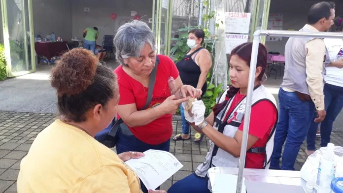 entrega de condones Más barato que un chicle "El condón Encanto"