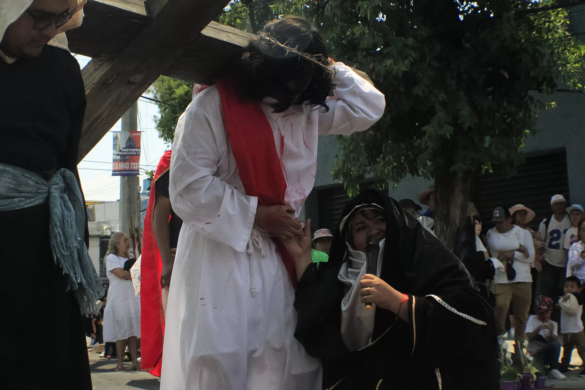 Pasión y muerte de Cristo: Representación santa en la colonia Magdalena Mixhuca