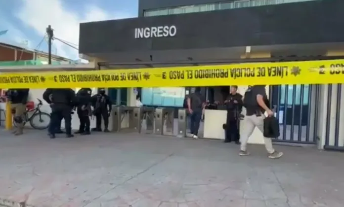 GIB8jWLXkAEZqVD Se registra el asesinato de dos mujeres en plantel educativo de Guadalajara