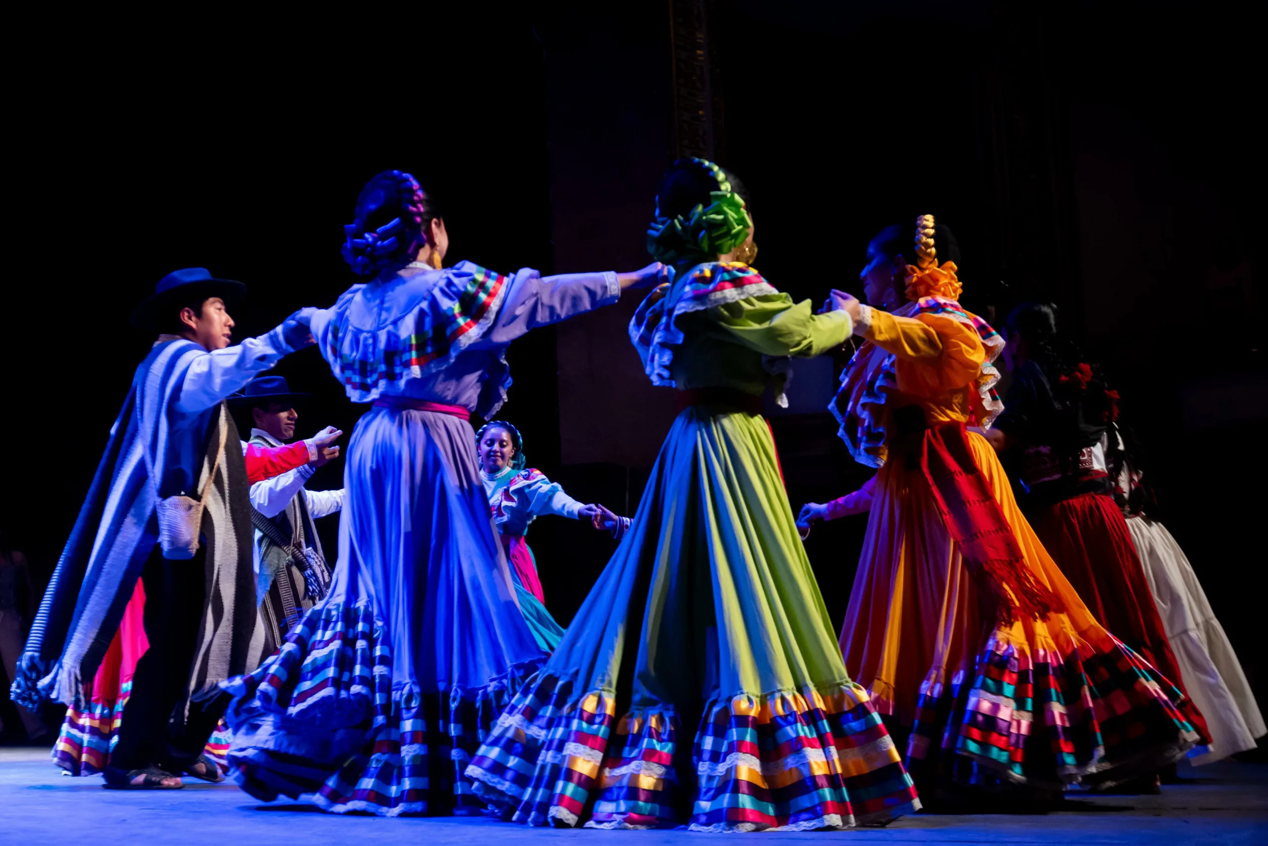 La Banda Femenil Ka’Ux llena de ritmo y lucha el Teatro de la Ciudad