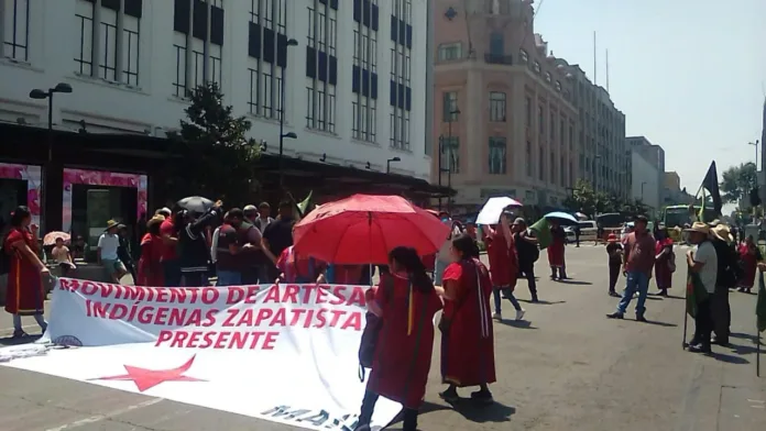 photo1711589245 Indígenas triquis residentes en la CDMX se movilizan por espacios de trabajo
