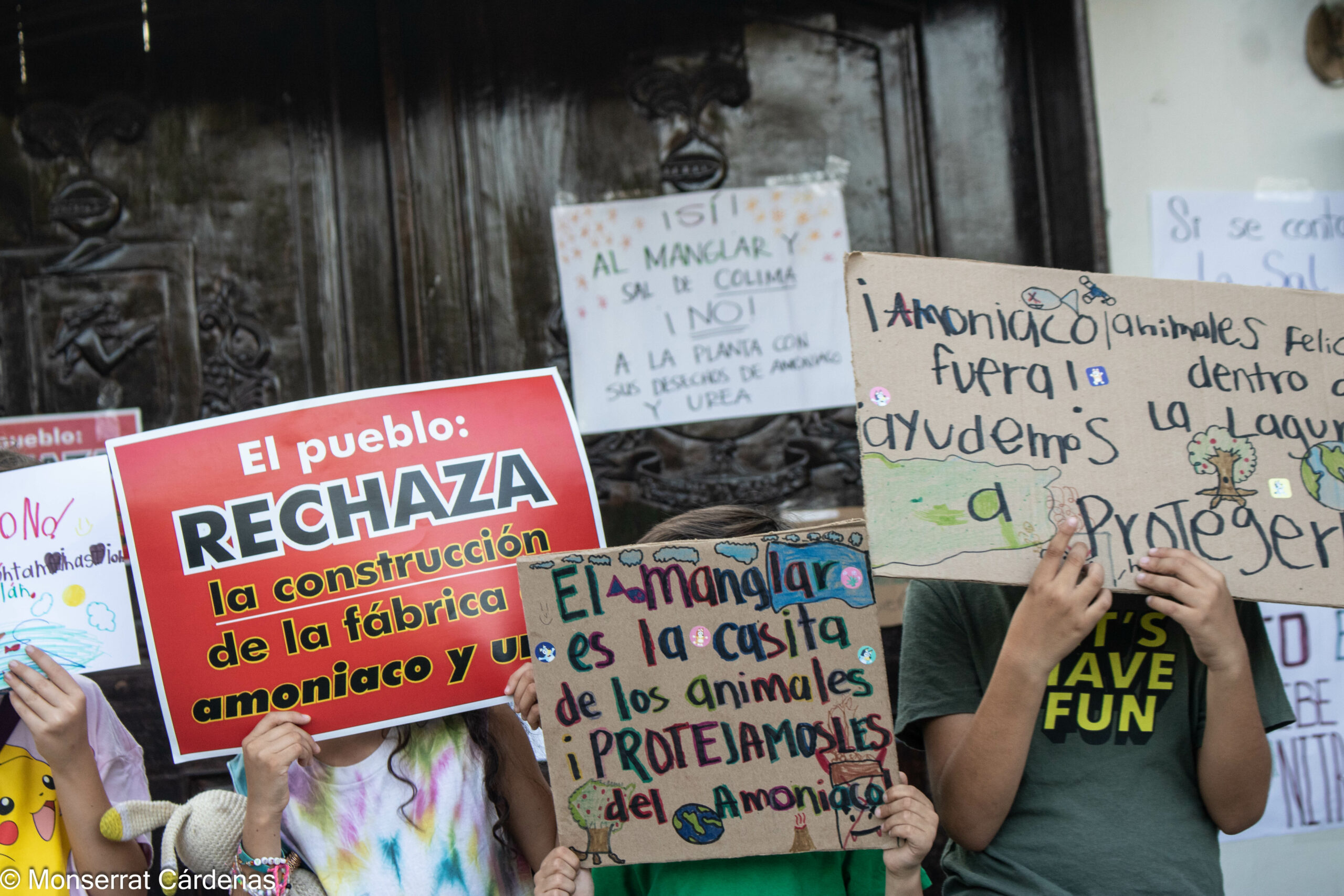 Con marcha, cuyutlenses rechazan de nueva cuenta planta de fertilizantes que afectaría humedales