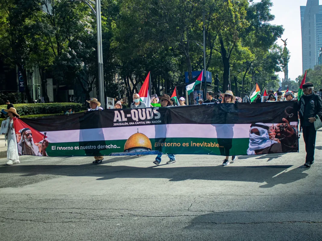 _MG_5707 Desde el río hasta el mar Palestina vencerá: expresaron los manifestantes en las calles principales de la ciudad de México .