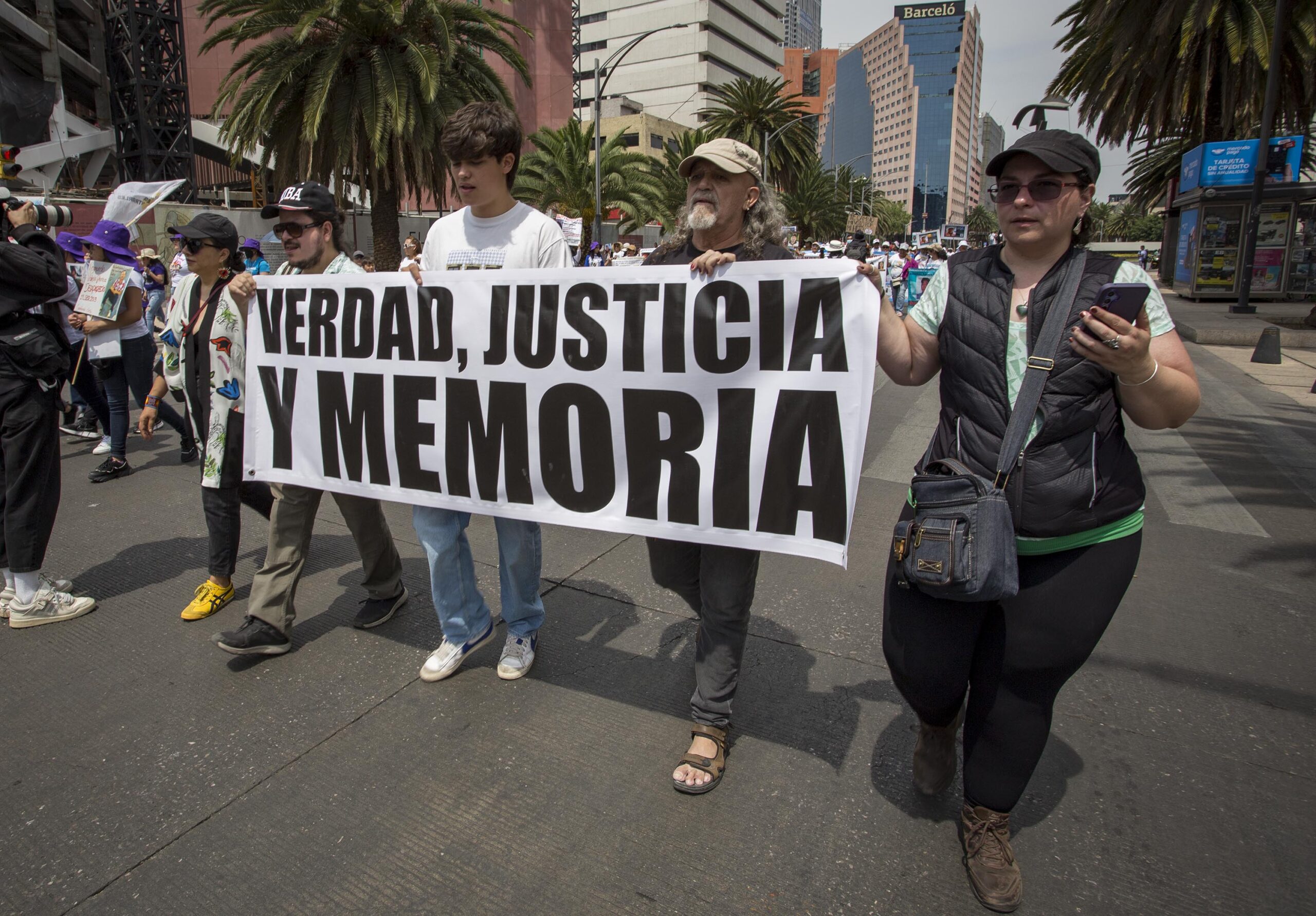 Postales de Dignidad: Así marcharon Madres Buscadoras este 10 de mayo