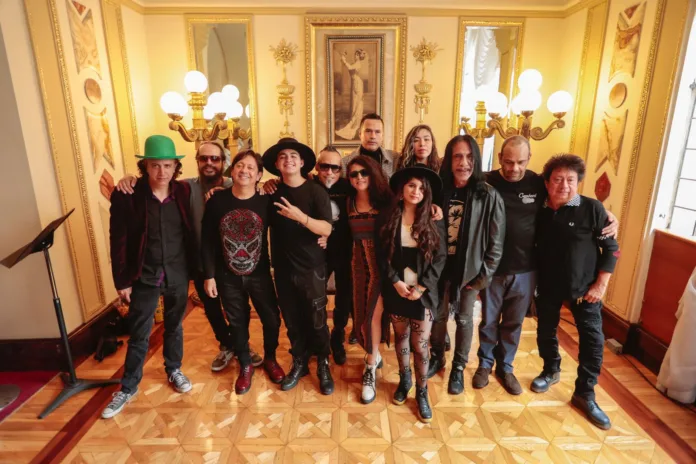 Malditos de Corazón ofreció una conferencia de prensa para hablar sobre el tributo a “Sax” que se llevará a cabo en el Teatro Esperanza Iris con artistas invitados, en el mes de agosto. Malditos de Corazón ofreció una conferencia de prensa para hablar sobre el tributo a “Sax” que se llevará a cabo en el Teatro Esperanza Iris con artistas invitados, en el mes de agosto.