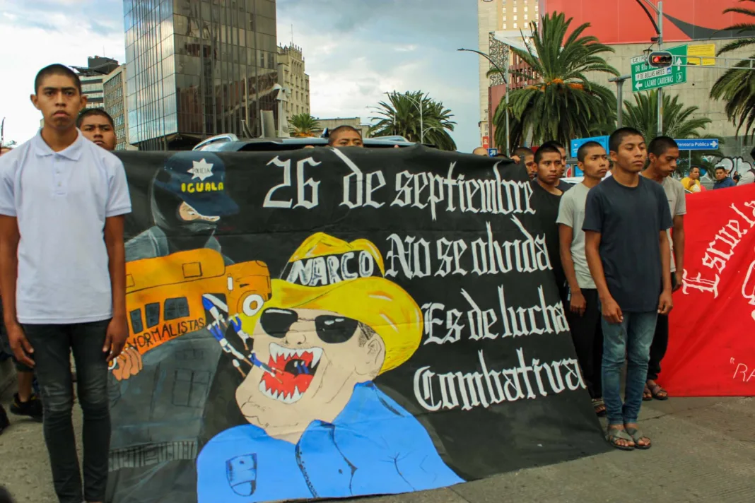 119 Jornadas sin respuesta al caso Ayotzinapa 119 Jornadas sin respuesta al caso Ayotzinapa