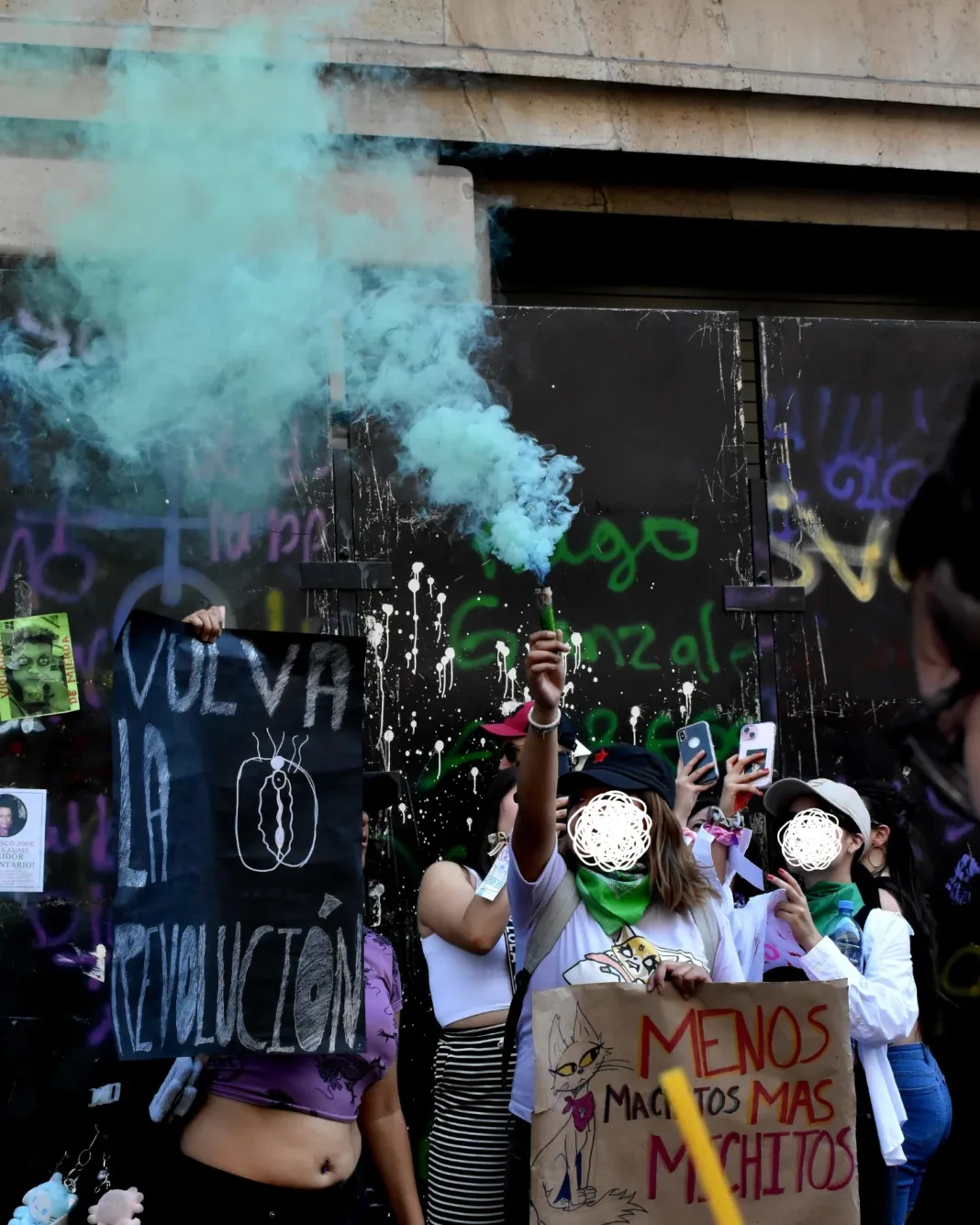 aborto La marea verde llega a Nayarit. El Tribunal Colegiado ordena eliminar el delito de aborto del código penal en el Estado de Nayarit ante la resolución de Amparo en Revisión, presentado por organizaciones y colectivos.