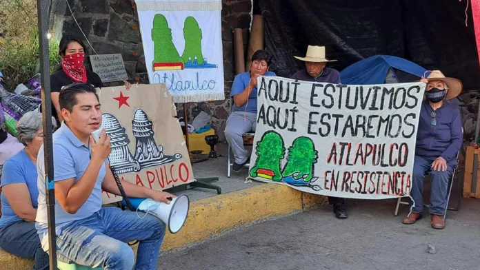 Pronunciamiento de las y los chinamperos de San Gregorio Atlapulco en contra del abuso de autoridad, represión, violencia, robo de celulares y cámaras, por parte del cuerpo policiaco y grupo de choque de la Alcaldía Xochimilco, el pasado 5 de septiembre. Pronunciamiento de las y los chinamperos de San Gregorio Atlapulco en contra del abuso de autoridad, represión, violencia, robo de celulares y cámaras, por parte del cuerpo policiaco y grupo de choque de la Alcaldía Xochimilco, el pasado 5 de septiembre.