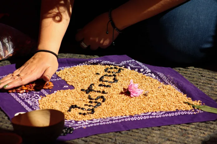 Familiares, colectivos de madres buscadoras, artistas y personas simpatizantes se reunieron en la Glorieta de las Mujeres que Luchan en la CDMX para rendirle un homenaje en el recinto a Jael Monserrat Uribe Palmeros. Víctima de feminicidio cuyos restos fueron encontrados por su familia en noviembre del 2024, después de 4 años de búsqueda. Familiares, colectivos de madres buscadoras, artistas y personas simpatizantes se reunieron en la Glorieta de las Mujeres que Luchan en la CDMX para rendirle un homenaje en el recinto a Jael Monserrat Uribe Palmeros. Víctima de feminicidio cuyos restos fueron encontrados por su familia en noviembre del 2024, después de 4 años de búsqueda.