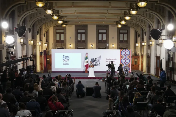 2025-02-12_Conferencia_de_prensa_matutina_-_Palacio_Nacional_22 México, Casa Blanca