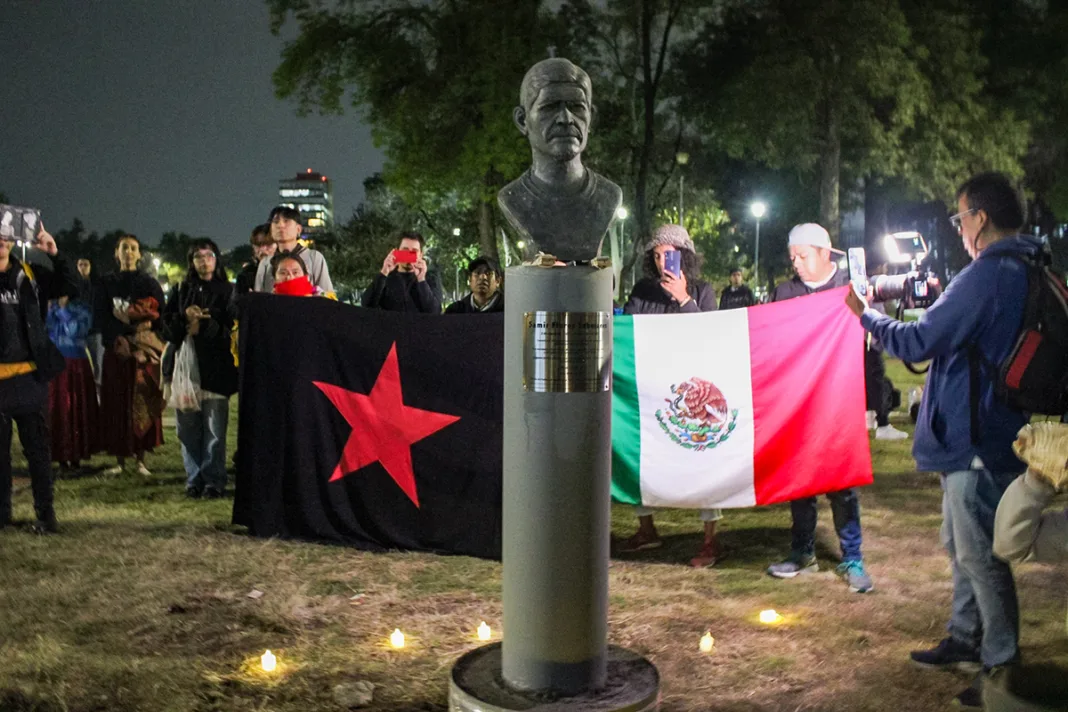 A seis años del asesinato de Samir Flores, UNAM inaugura busto en su memoria