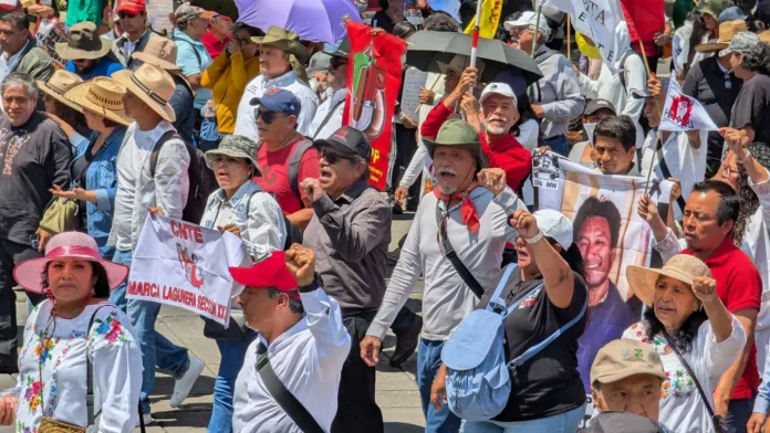 497829510_122187915950310588_1253335981696015561_n CNTE exige 100% de aumento, gobierno responde con 10% y diálogo sobre ISSSTE