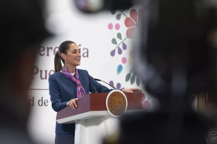 2025-06-02_Conferencia_de_prensa_matutina_-_Palacio_Nacional__16_SLE