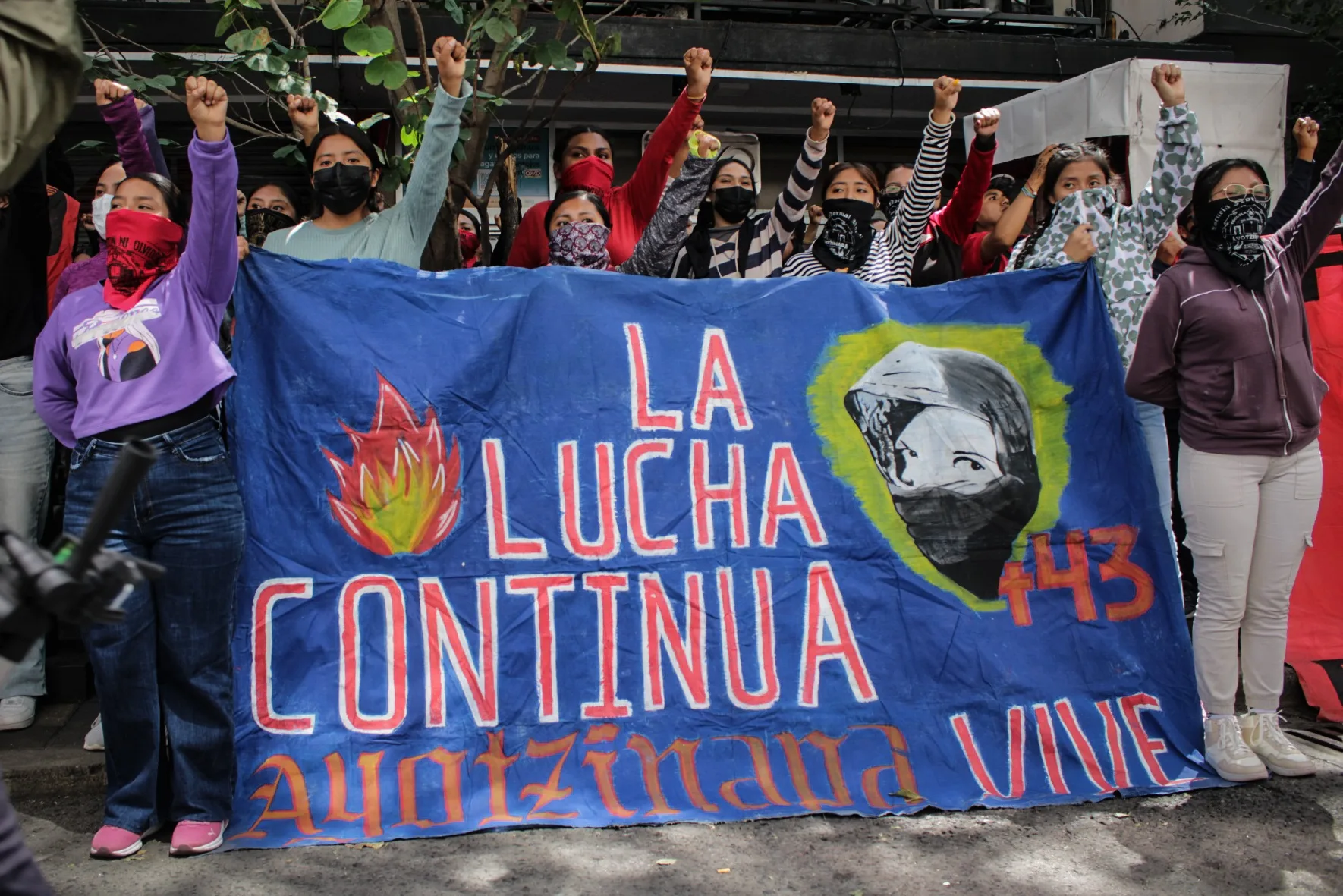 Ayotzinapa: familias exigen a la SRE la extradición de Tomás Zerón y Ulises Bernabé