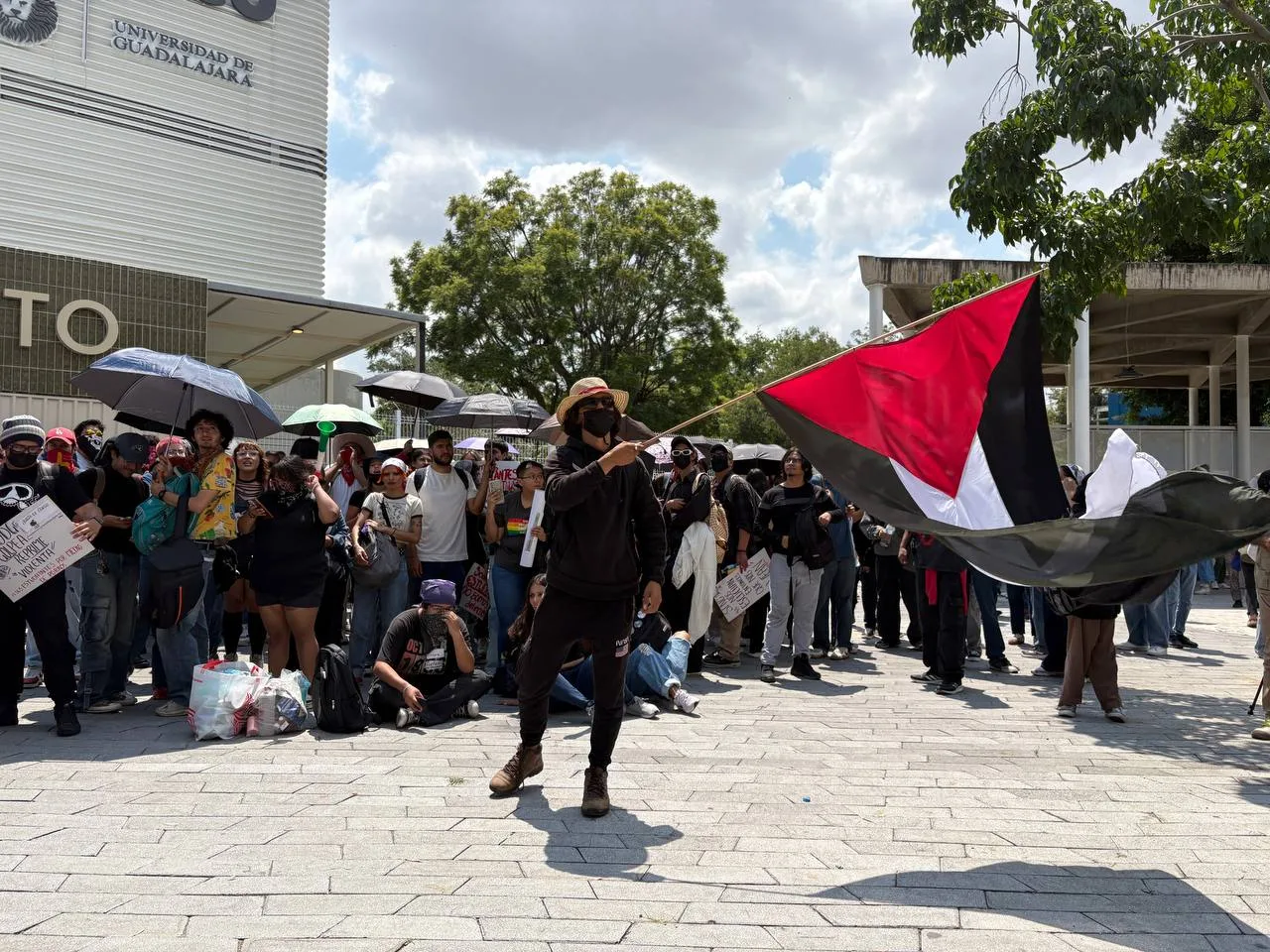 Estudiantes de la UdeG desmienten acusaciones y reafirman lucha por la democratización universitaria