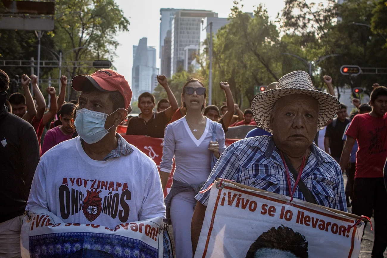 A 11 años del crimen de Ayotzinapa, familias denuncian simulación y exigen verdad al gobierno de Claudia Sheinbaum
