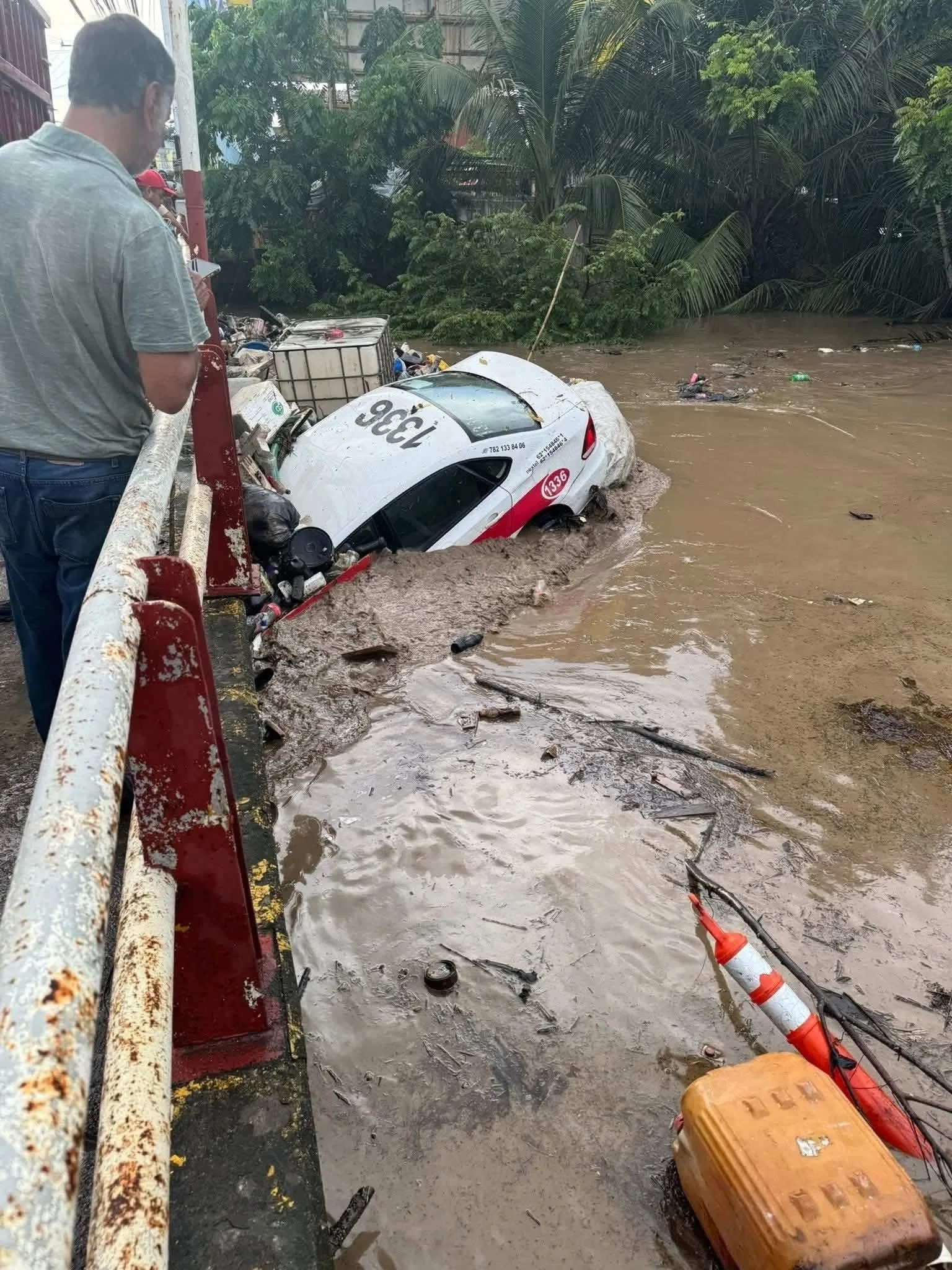 Inundaciones en Veracruz y centro de México suman 66 muertos; Poza Rica clama por ayuda urgente