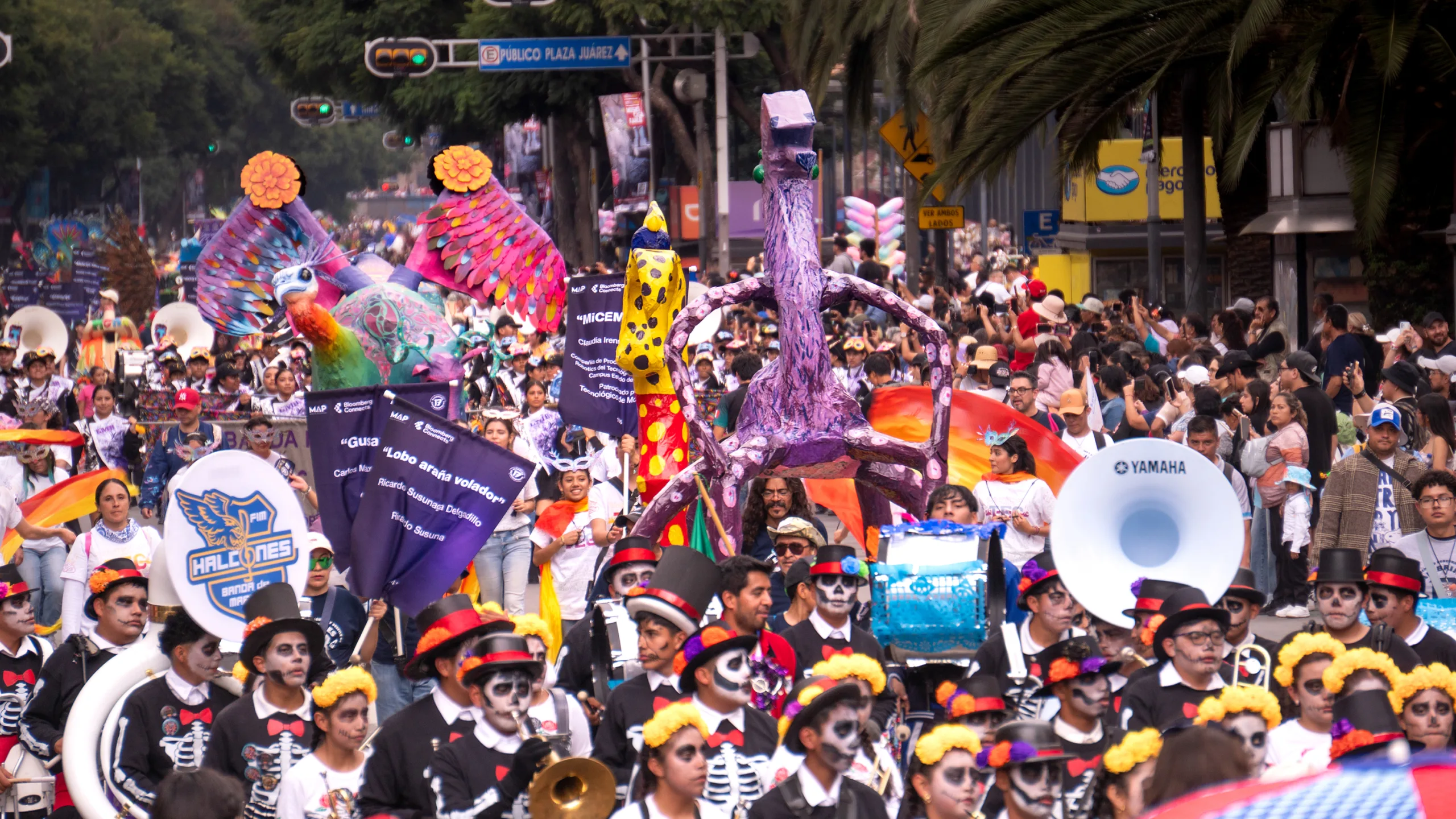 Alebrijes monumentales llenan de color y tradición el corazón de la CDMX