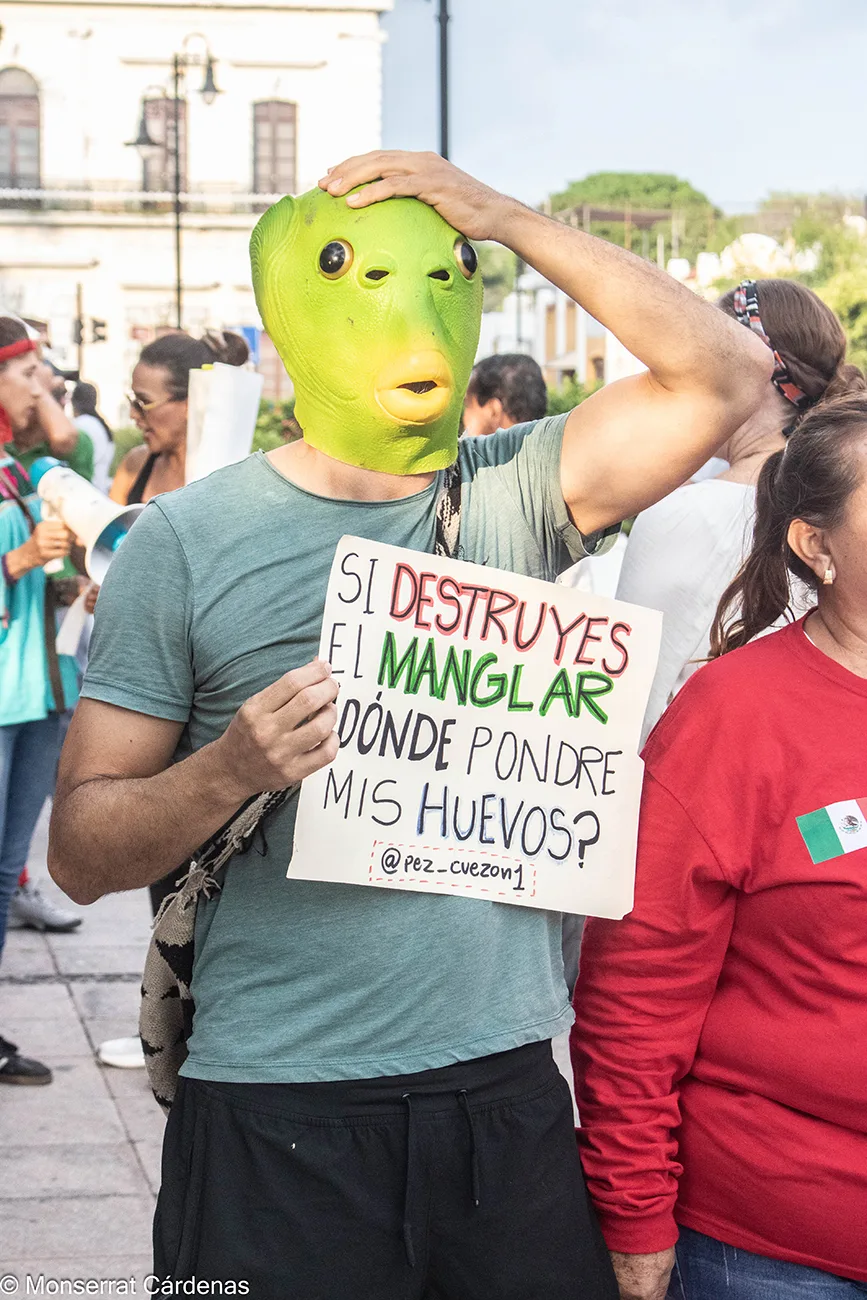 ¡Cuyutlán no te vamos a fallar!: Colimenses marchan contra proyecto de expansión del Puerto de Manzanillo