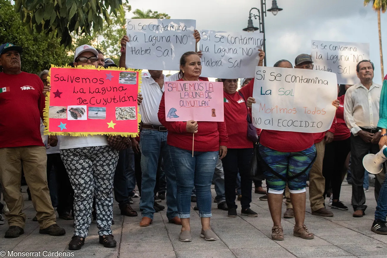 ¡Cuyutlán no te vamos a fallar!: Colimenses marchan contra proyecto de expansión del Puerto de Manzanillo