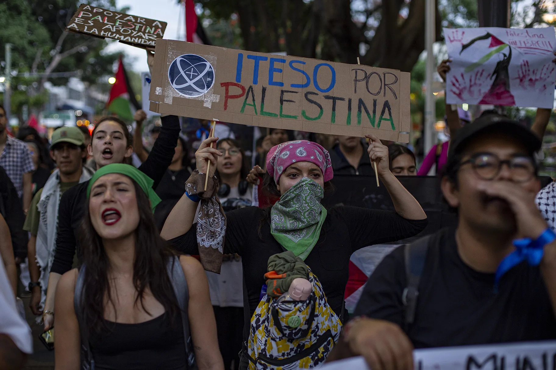 Guadalajara marcha por Palestina: denuncian dos años de genocidio y exigen romper relaciones con Israel