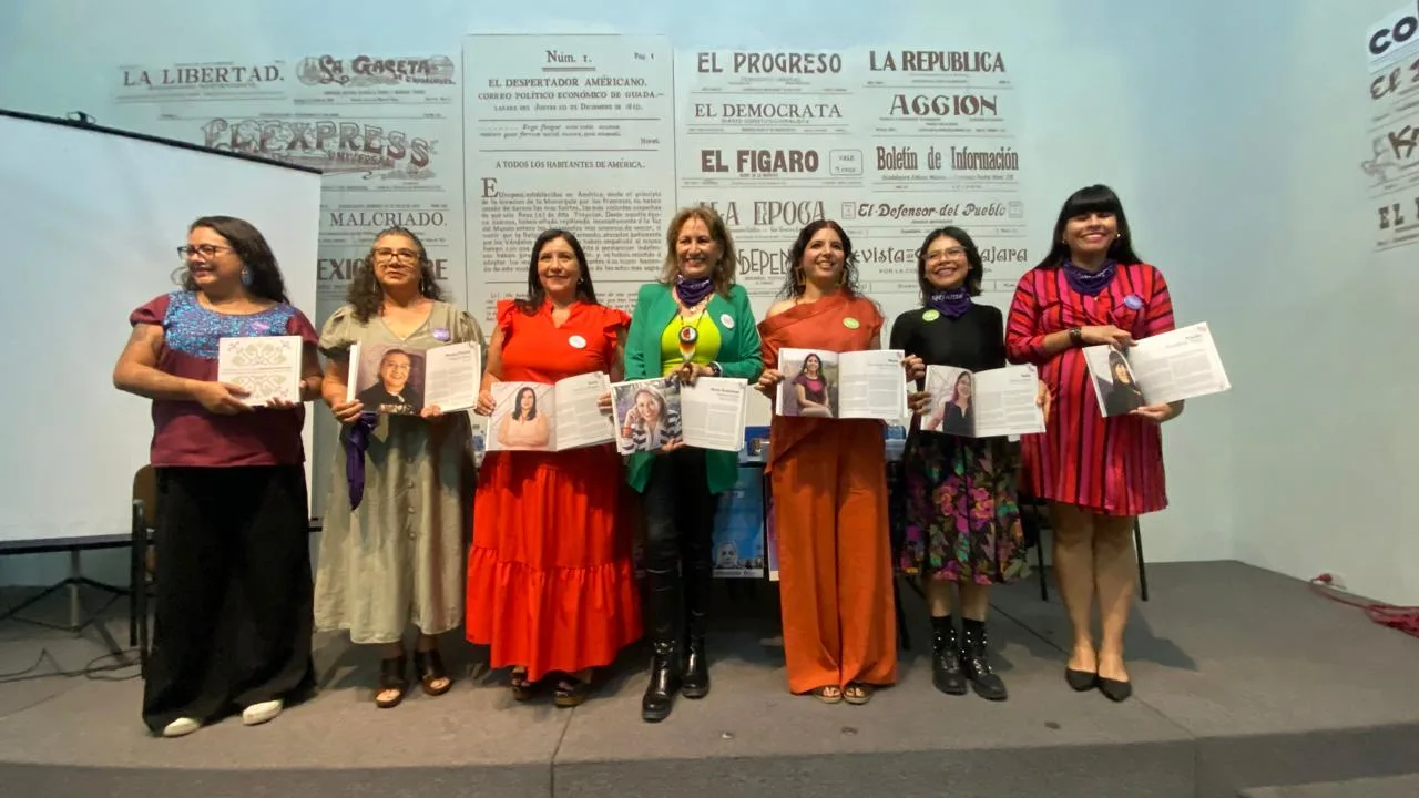 Presentan en Guadalajara “Hilando historias, tejiendo esperanza”, libro que visibiliza la lucha de mujeres defensoras y periodistas en México