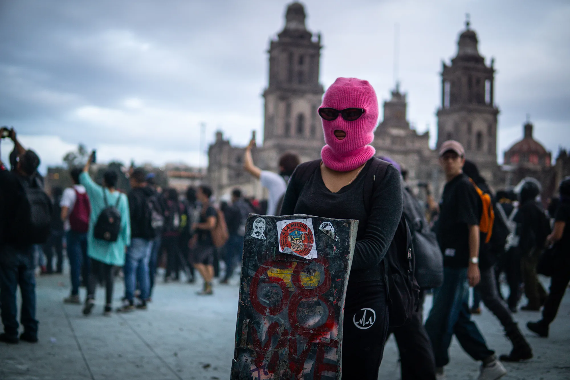 Marcha del 2 de octubre 2025 en CDMX: más de 10 mil asistentes y enfrentamientos en el Zócalo