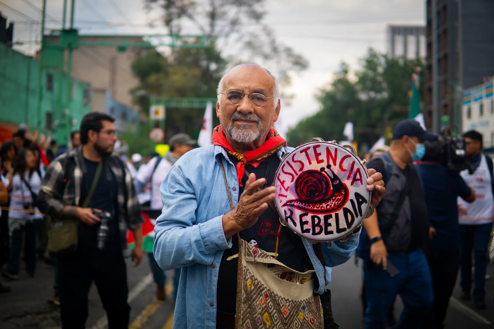 Marcha del 2 de octubre 2025 en CDMX: más de 10 mil asistentes y enfrentamientos en el Zócalo