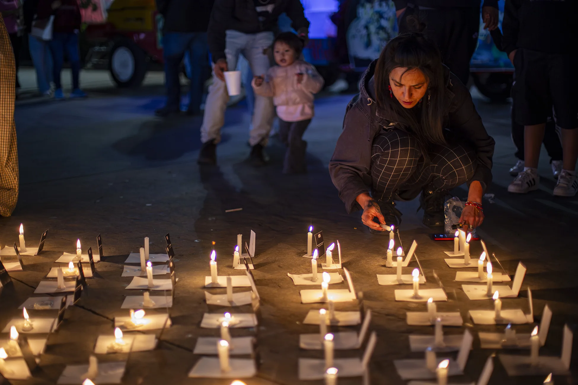 En el Encuentro Fotográfico México realizan pase de lista por periodistas asesinados en Palestina y México en la plaza de Cholula