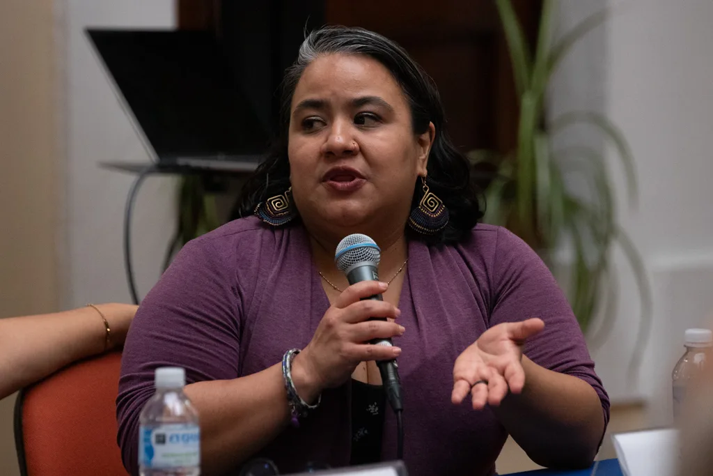 Presentación del libro Hormigas entre gigantes en el CUDeJ ITESO, Guadalajara