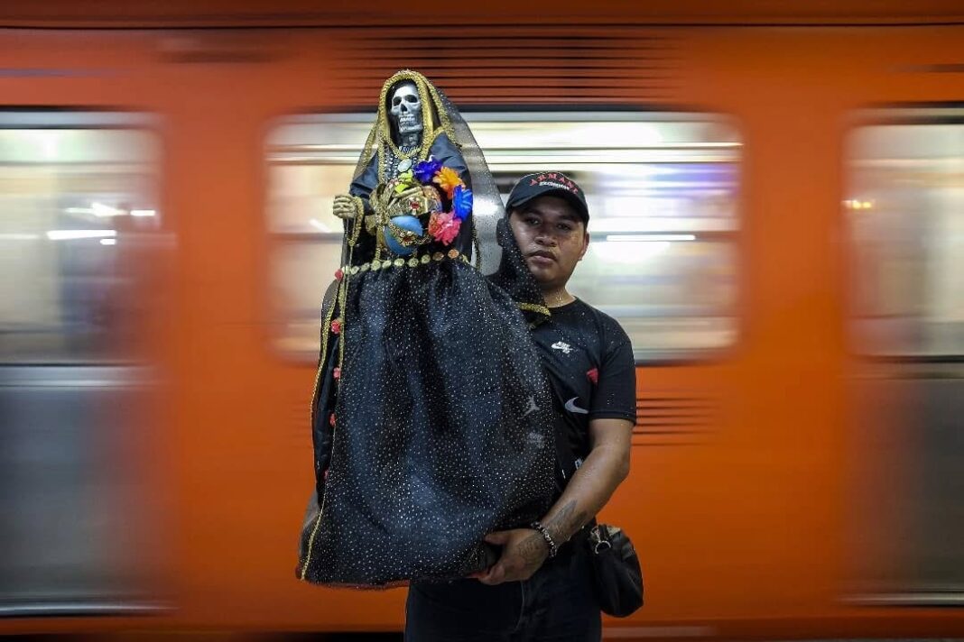 543096010_18481214476076948_4118062248996052155_n Niña Blanca: qué es la Santa Muerte y por qué el poder la persigue