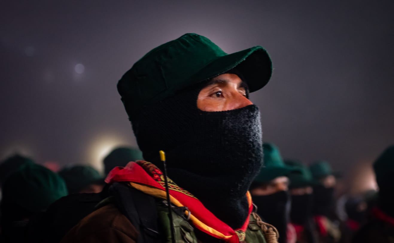 Desde Oventic, Chiapas, el EZLN conmemora 32 años del levantamiento zapatista de 1994 y reafirma su apuesta por la autonomía y El Común.