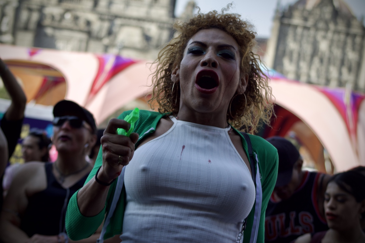 Mujeres trans y trabajadoras sexuales exigen reparación integral tras operativo policial en CDMX