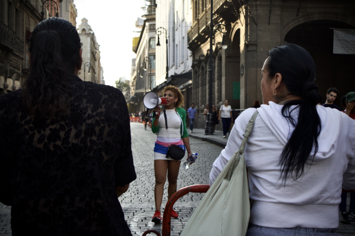 Mujeres trans y trabajadoras sexuales exigen reparación integral tras operativo policial en CDMX