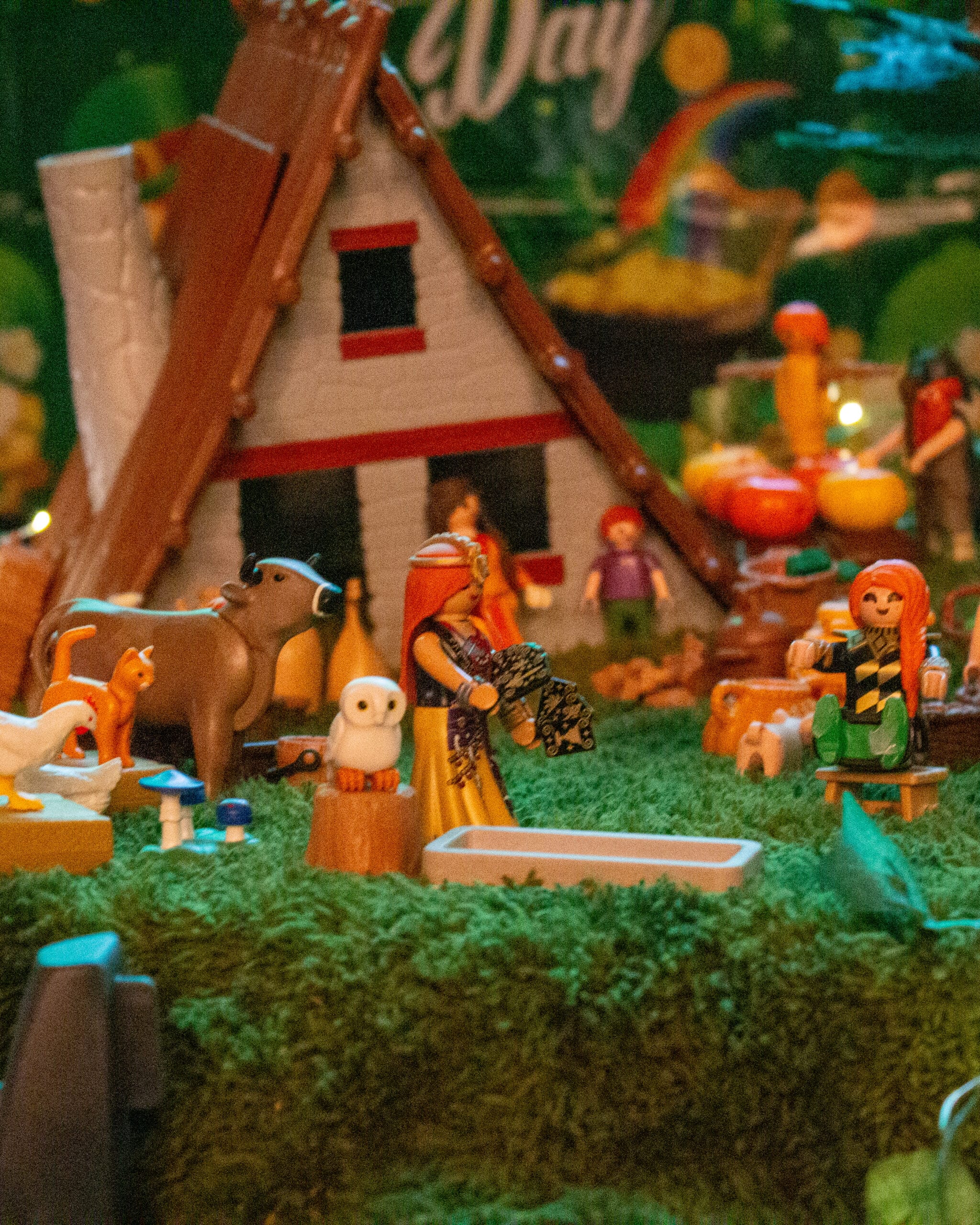 "Historia a escala: Integrantes del 'PlayMobil Club CDMX' presentan el diorama 'San Patricio: historia, memoria y tradición', una narrativa lúdica que se exhibirá en el Museo Nacional de las Intervenciones para conectar a nuevas generaciones con el pasado celta y la hermandad entre México e Irlanda."