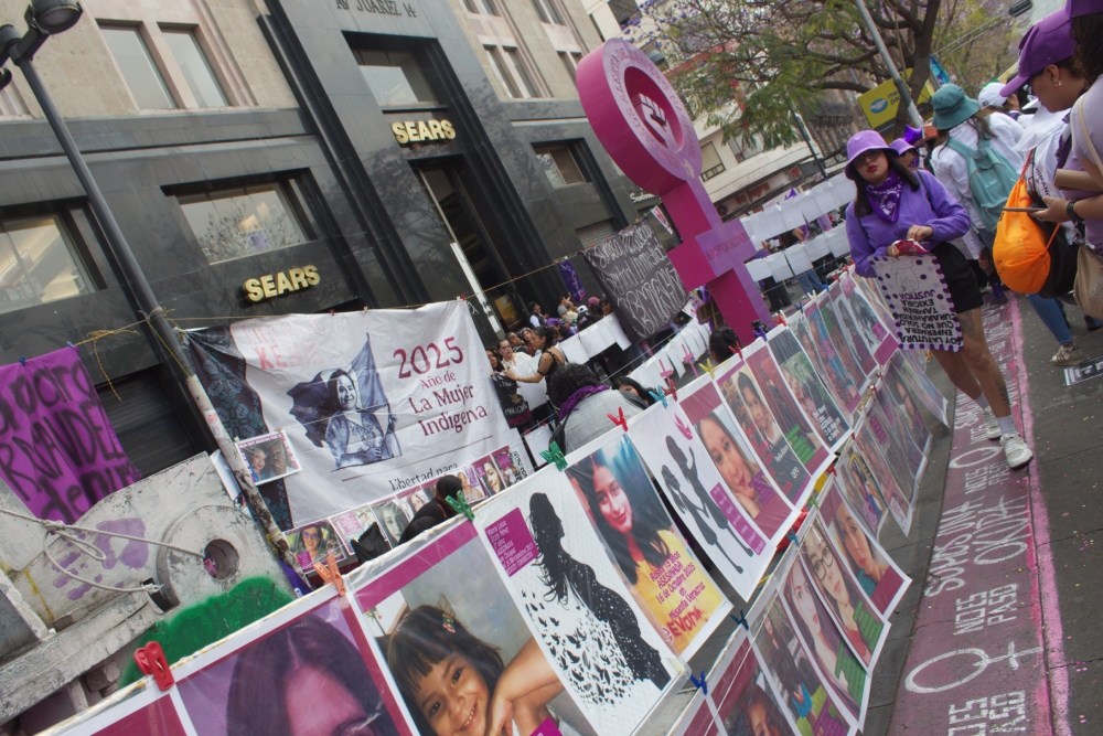 Ciudad de México se pinta de morado, crónica del 8M