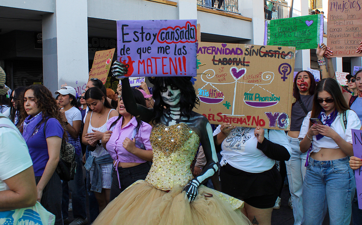 Galería fotográfica: así se vivió la marcha del 8M en Guadalajara