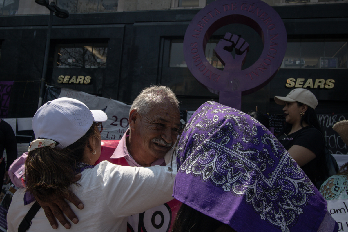 Miles de mujeres llenan las calles de la CDMX durante la jornada del 8M