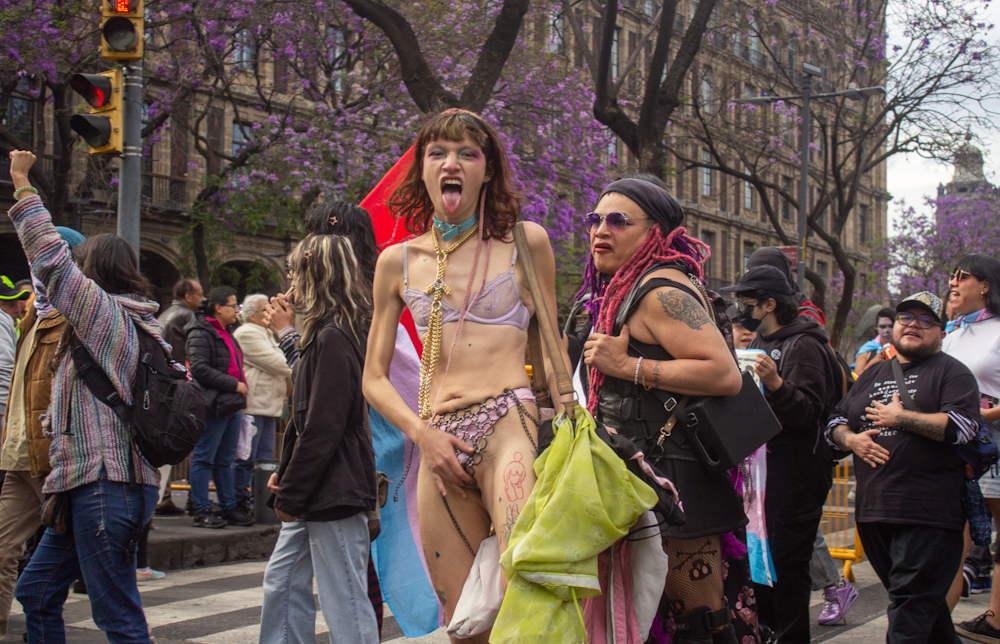 Marcha trans en CDMX exige vivienda digna, trabajo seguro y justicia para la comunidad