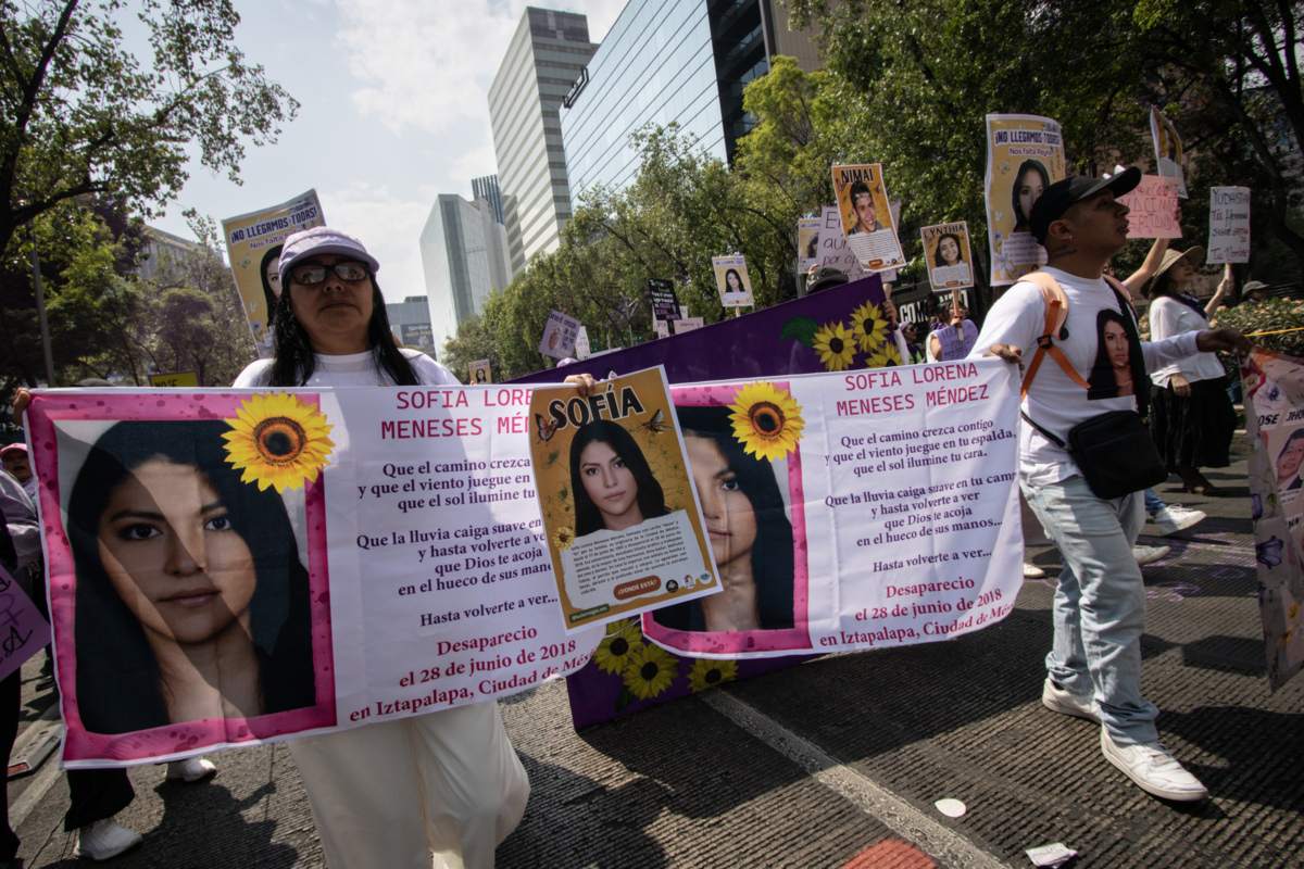 Miles de mujeres llenan las calles de la CDMX durante la jornada del 8M