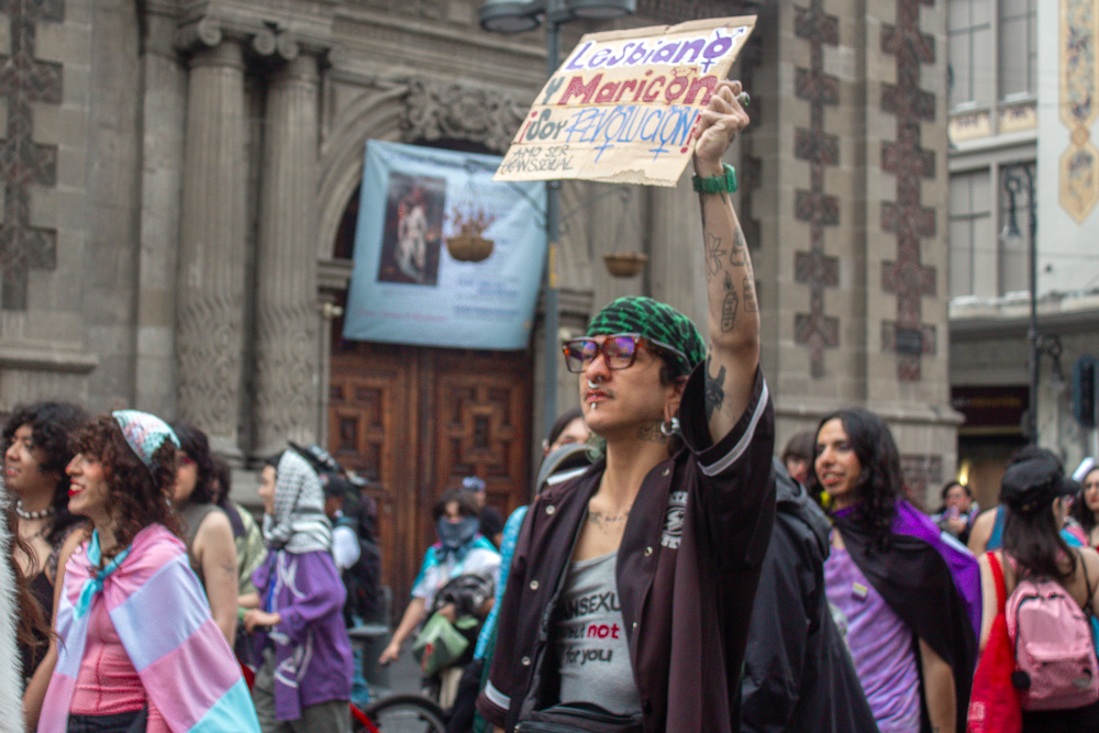 Marcha trans en CDMX exige vivienda digna, trabajo seguro y justicia para la comunida