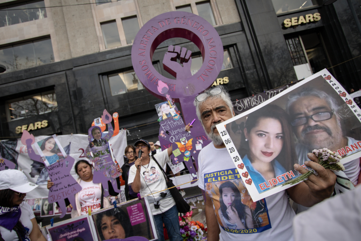 Miles de mujeres llenan las calles de la CDMX durante la jornada del 8M