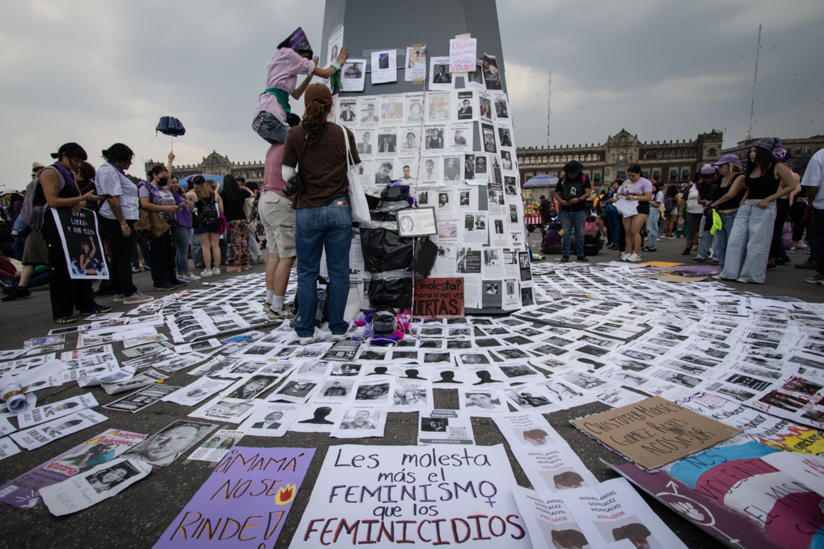 Miles de mujeres llenan las calles de la CDMX durante la jornada del 8M