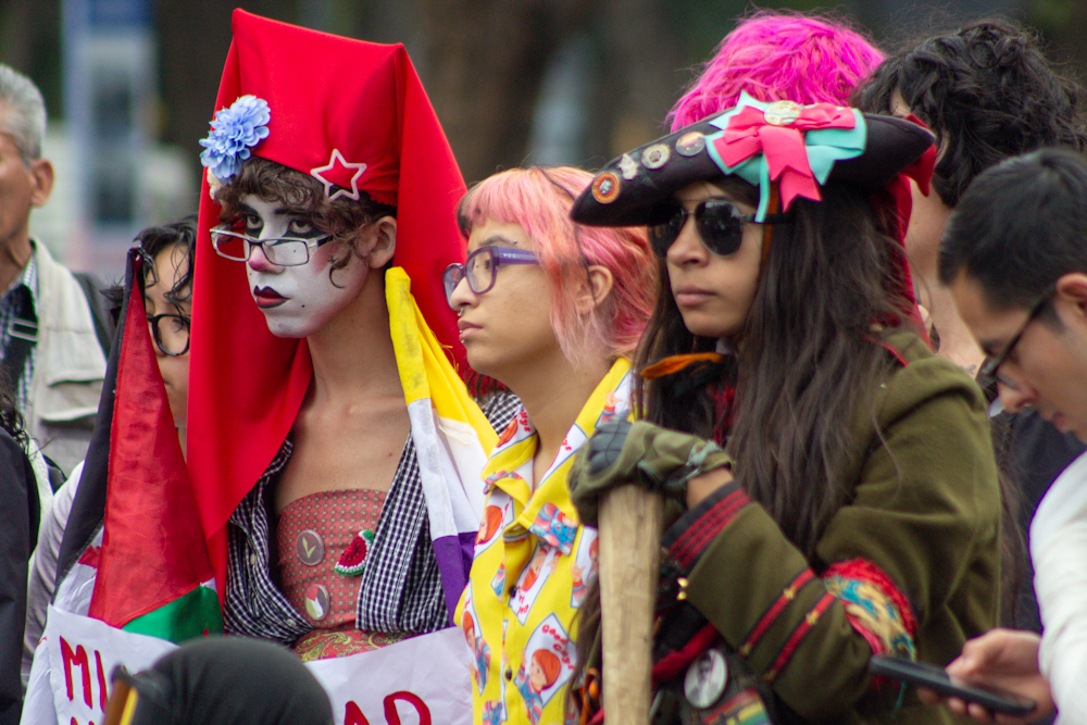 Marcha trans en CDMX exige vivienda digna, trabajo seguro y justicia para la comunida