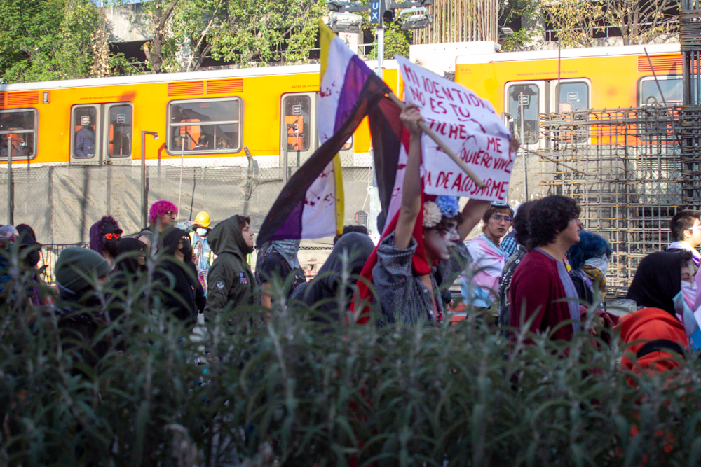 Marcha trans en CDMX exige vivienda digna, trabajo seguro y justicia para la comunida