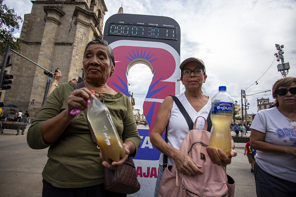 Protesta por el agua en Guadalajara: Anuncian Red de Monitores del Agua Vecinales y exigen alerta sanitaria y destitución del Director de SIAPA