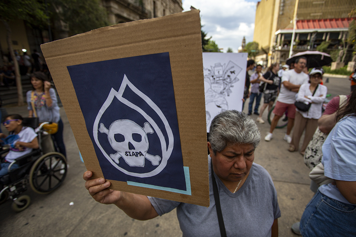 Protesta por el agua en Guadalajara: Anuncian Red de Monitores del Agua Vecinales y exigen alerta sanitaria y destitución del Director de SIAPA