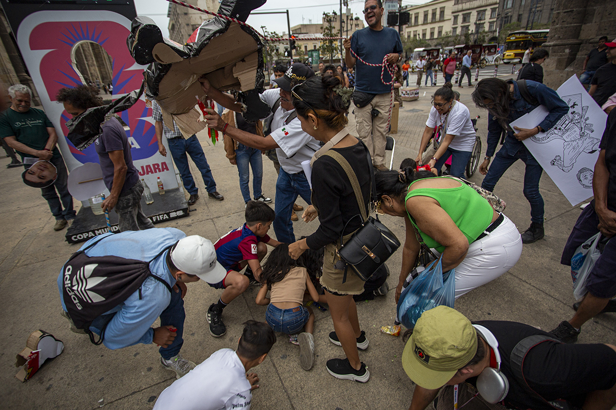 Protesta por el agua en Guadalajara: Anuncian Red de Monitores del Agua Vecinales y exigen alerta sanitaria y destitución del Director de SIAPA